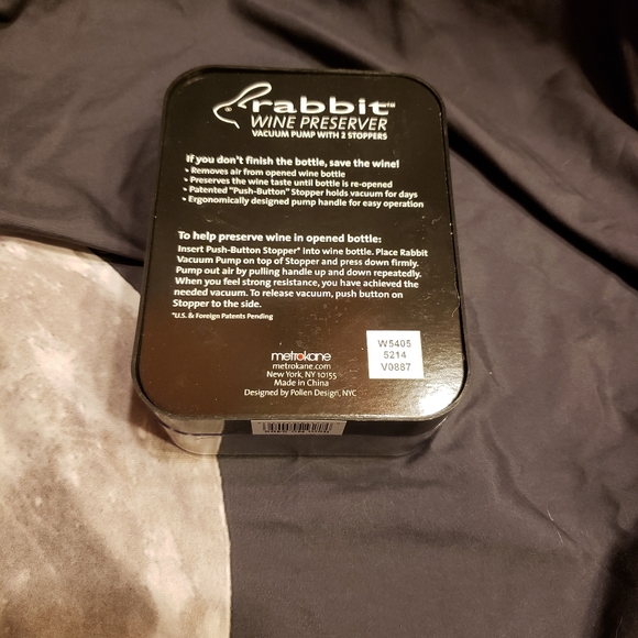 Metrokane Wine Preserver - Picture 2 of 2